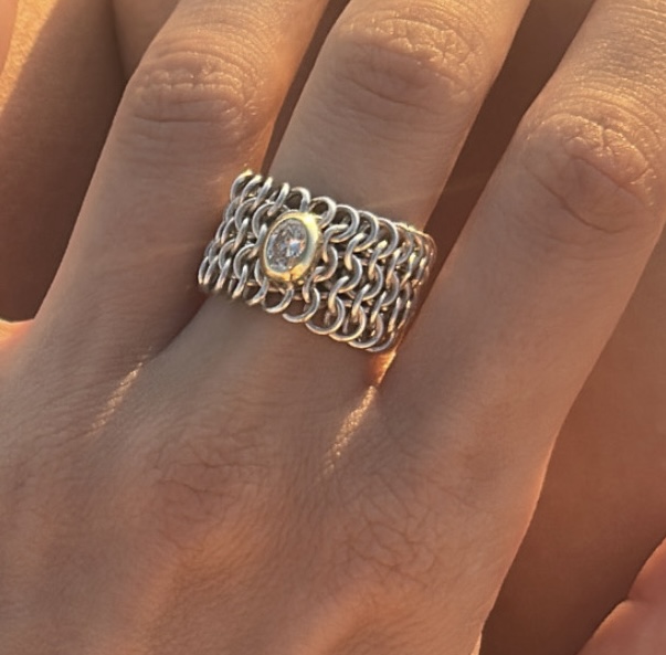 Alternative view of Chainmail Oval-Cut Diamond Ring